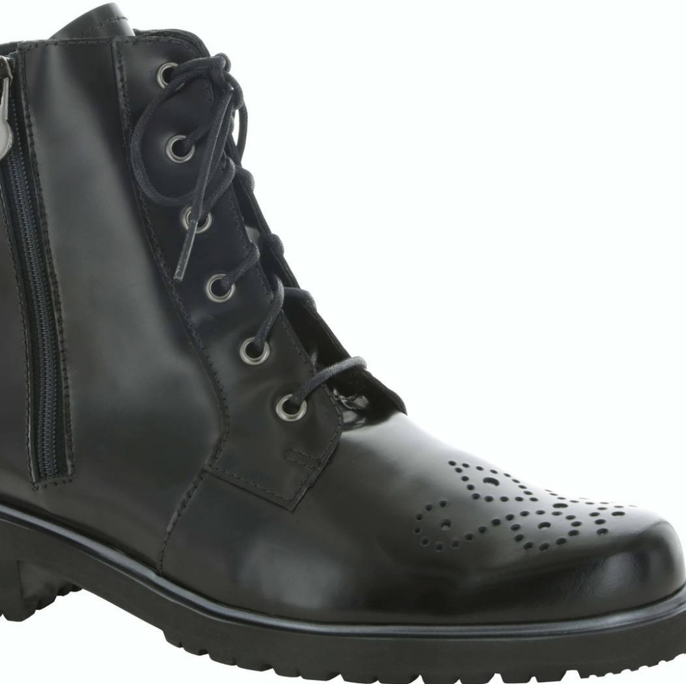 Munro Sara Boot - Picture 4 of 14